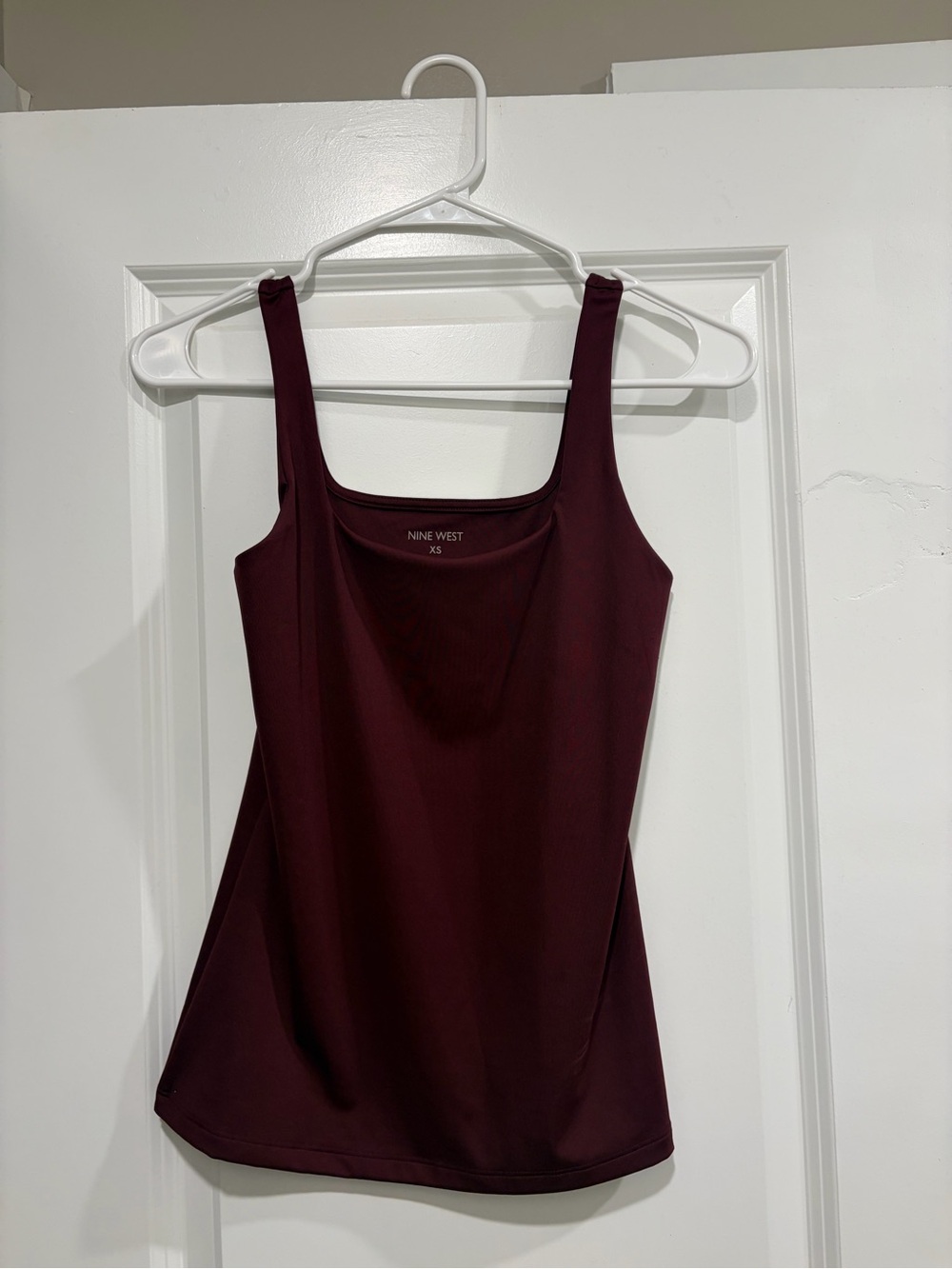 Nine West Wine Scoop Neck Tank Top
